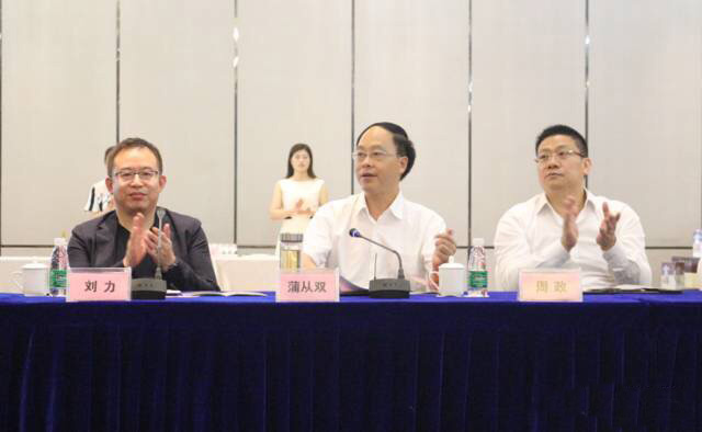 沱牌舍得與美國O-I公司簽約成功達成戰(zhàn)略合作(圖3) 沱牌舍得與美國O-I公司簽約成功達成戰(zhàn)略合作(圖3)